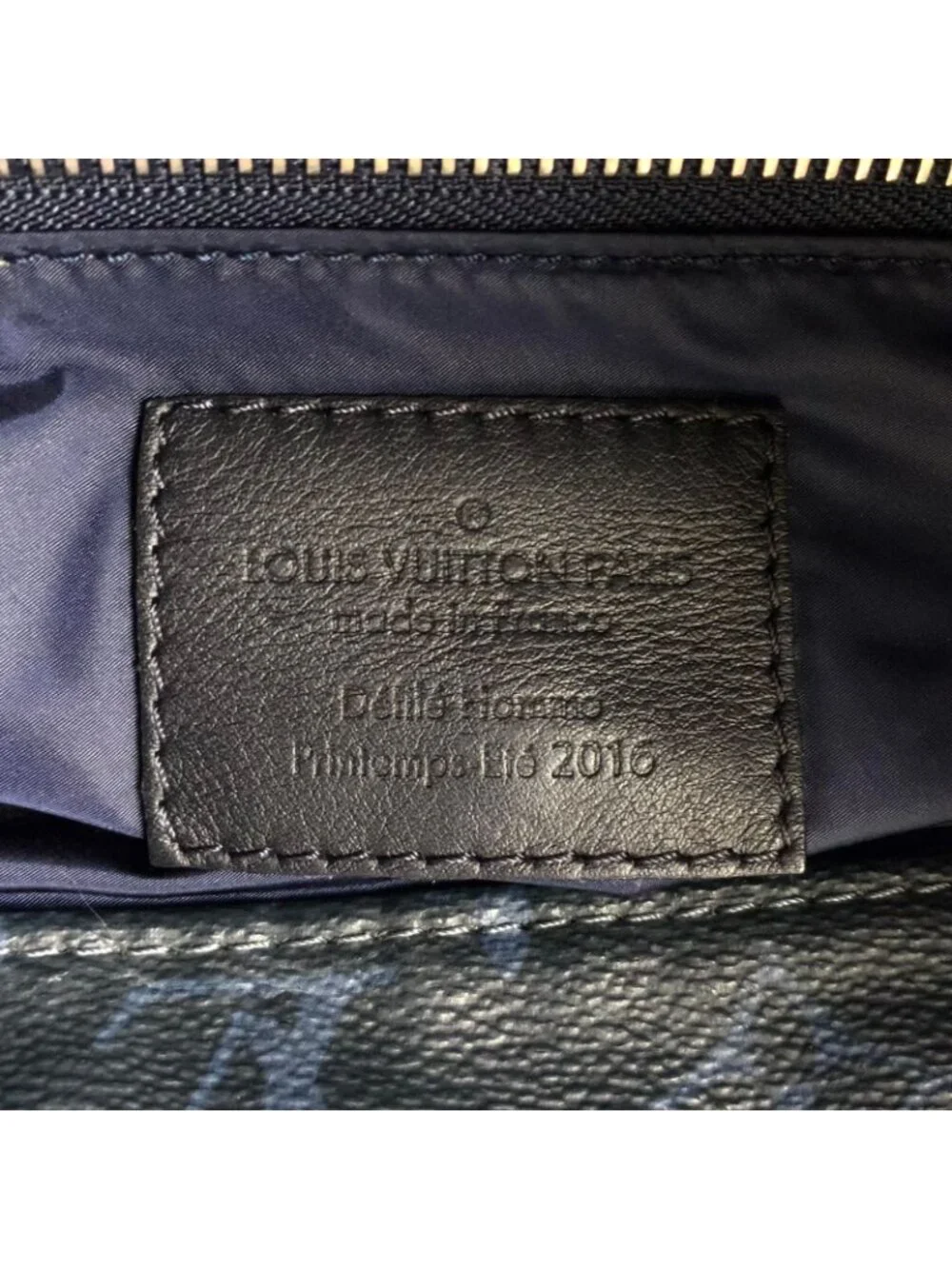Louis Vuitton Ultralight Monogram Edge Coat Ruto Leather Navy White Red Tote Bag
